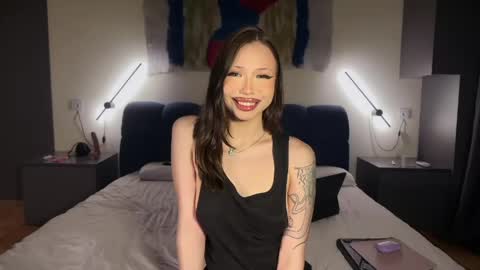 Snapshot of lemonandpeach chatting on 1, 3, 2026 2 shy lemons 1 peach online show from 1, 3, 2026