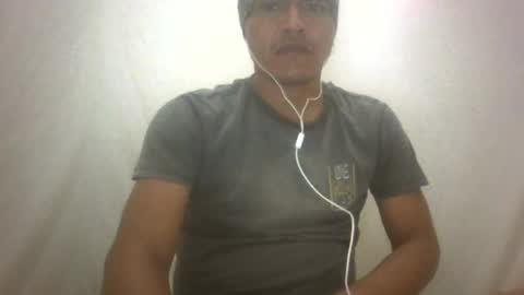 Snapshot of len0n_ chatting on 17, 9, 2025 Lenon online show from 17, 9, 2025