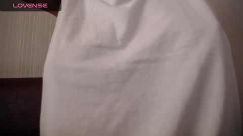 lenagolden online show from 7, 10, 2025