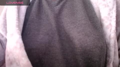 lenagolden online show from 15, 10, 2025