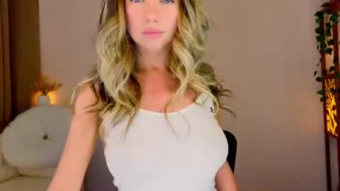 Snapshot of lenamuti chatting on 27, 6, 2026 Lena online show from 27, 6, 2026