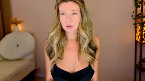 Snapshot of lenamuti chatting on 1, 7, 2026 Lena online show from 1, 7, 2026