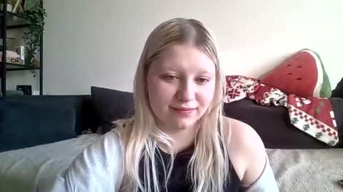 Snapshot of lenasecret19 chatting on 5, 3, 2026 Lena online show from 5, 3, 2026
