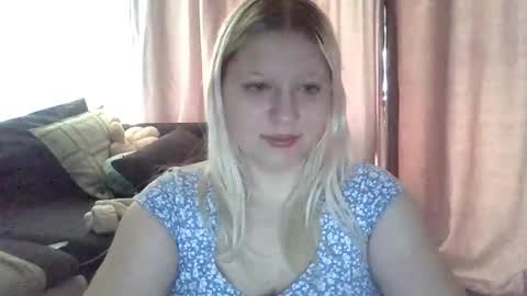 Snapshot of lenasecret19 chatting on 10, 3, 2026 Lena online show from 10, 3, 2026