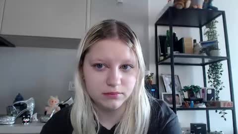 Snapshot of lenasecret19 chatting on 23, 3, 2026 Lena online show from 23, 3, 2026