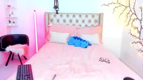 Lena  online show from 21, 2, 2026