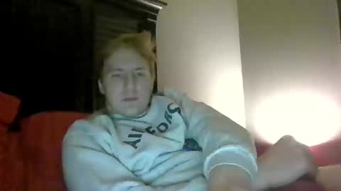 lenewton2004 online show from 26, 1, 2025