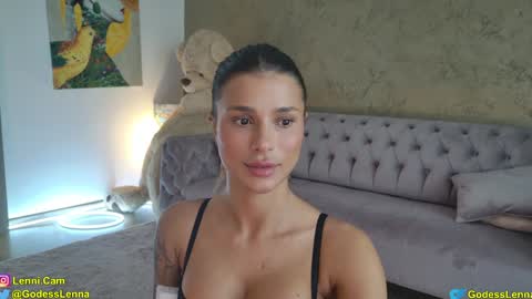 Lenna Goddess online show from 23, 10, 2025