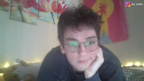 leo_cutie online show from 11, 4, 2026
