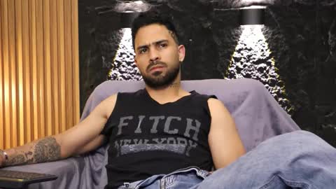 Leo  Diaz online show from 7, 2, 2026