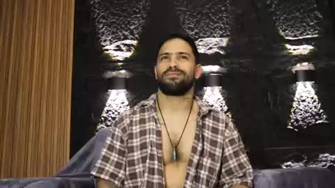 Leo  Diaz online show from 29, 7, 2026