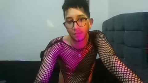 Snapshot of leoh_hades chatting on 30, 9, 2025 Leoh online show from 30, 9, 2025