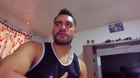 Snapshot of leon__hart chatting on 17, 12, 2024 Leon Hart online show from 17, 12, 2024