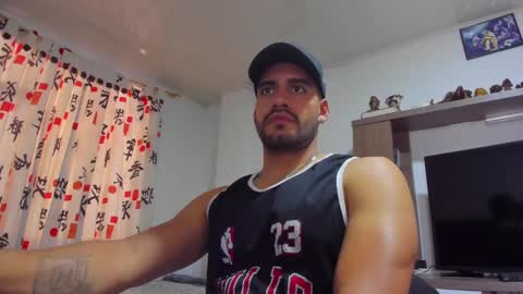 Snapshot of leon__hart chatting on 17, 12, 2024 Leon Hart online show from 17, 12, 2024