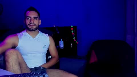 Snapshot of leon__hart chatting on 15, 2, 2025 Leon Hart online show from 15, 2, 2025