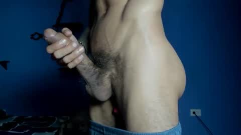 leon_big_cock online show from 27, 5, 2026