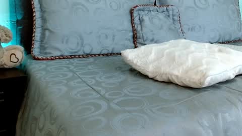 Snapshot of leonacutecam chatting on 29, 1, 2025 LUCY online show from 29, 1, 2025