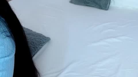 Snapshot of leonacutecam chatting on 2, 10, 2025 LUCY online show from 2, 10, 2025