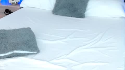 Snapshot of leonacutecam chatting on 16, 10, 2025 LUCY online show from 16, 10, 2025