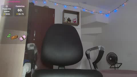 Snapshot of leonal_oconer chatting on 4, 3, 2025 iam leonal online show from 4, 3, 2025