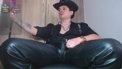 Snapshot of leonal_oconer chatting on 10, 10, 2025 iam leonal online show from 10, 10, 2025