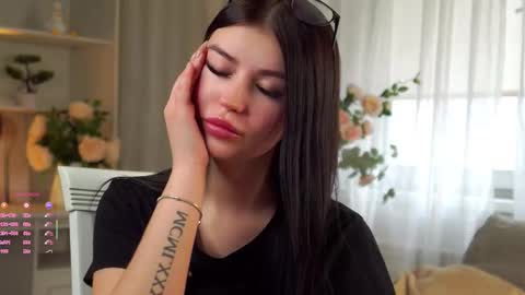 Mila online show from 5, 3, 2026