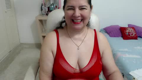 leonela   online show from 1, 4, 2026