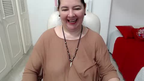 leonela   online show from 26, 6, 2026