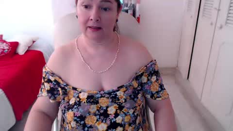 leonela   online show from 28, 6, 2026
