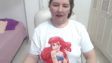 leonela   online show from 9, 7, 2026