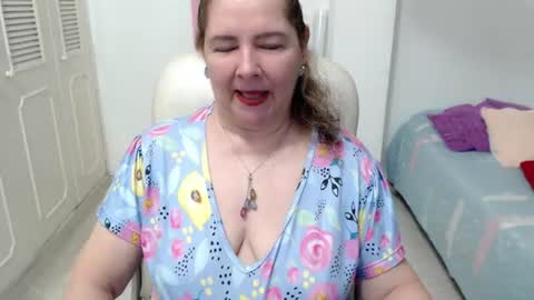 leonela   online show from 29, 7, 2026