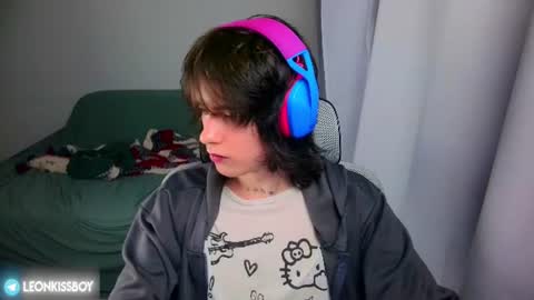 leonkissboy online show from 30, 6, 2026