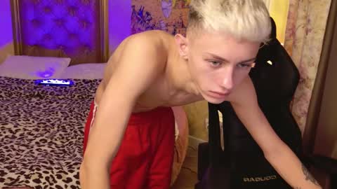 leonlure online show from 10, 10, 2025