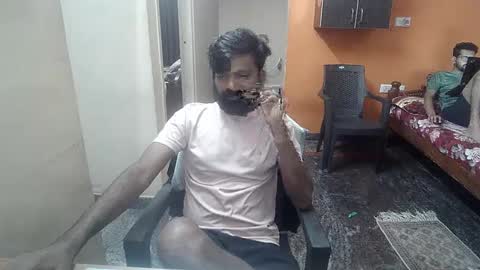 Snapshot of leosbroad chatting on 27, 12, 2024 Leo online show from 27, 12, 2024