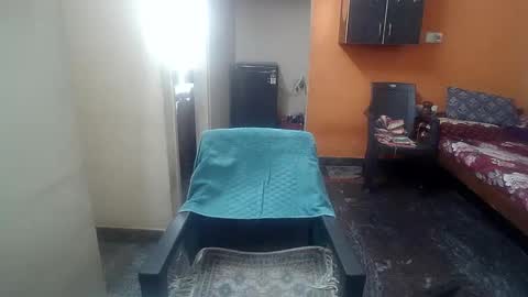 Snapshot of leosbroad chatting on 31, 12, 2024 Leo online show from 31, 12, 2024