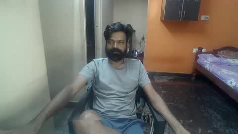 Snapshot of leosbroad chatting on 4, 1, 2025 Leo online show from 4, 1, 2025