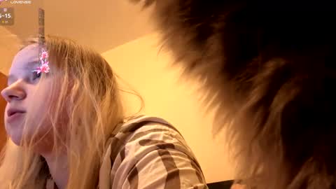 Hello everyone Im Lora Its my first day Were going to have fun together online show from 13, 1, 2026