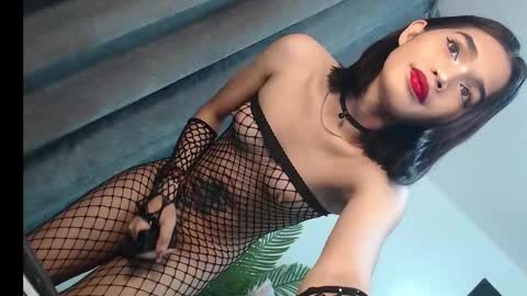 Trisha18 online show from 23, 2, 2025