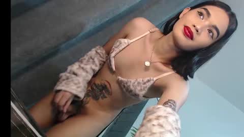 Trisha18 online show from 6, 3, 2025