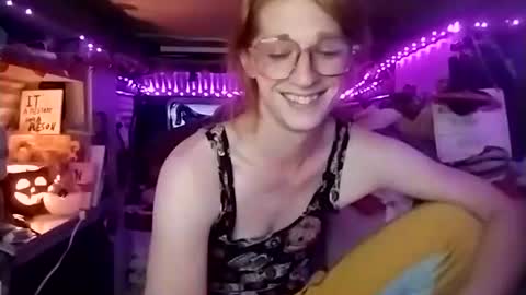 LesleyGumGrass- The Boring Trans girl online show from 20, 10, 2025