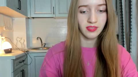 Snapshot of leslie_my_lovee chatting on 7, 10, 2025  LESLIE   online show from 7, 10, 2025