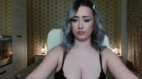 leslie_secret online show from 25, 2, 2025