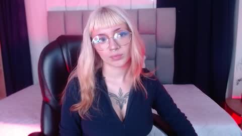 Less  online show from 6, 2, 2025