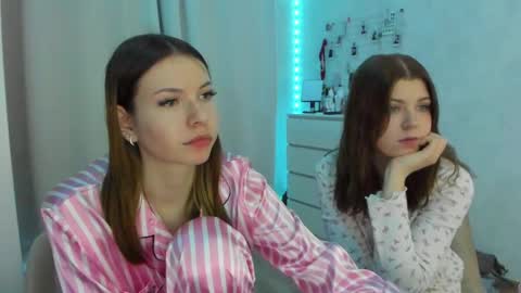 Snapshot of let_me_seee chatting on 20, 2, 2025 Fiona online show from 20, 2, 2025