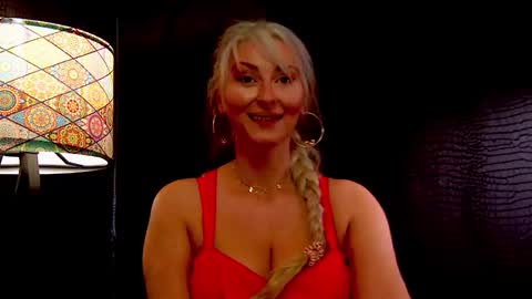 Snapshot of leticiareys chatting on 29, 11, 2025 leticiareys online show from 29, 11, 2025