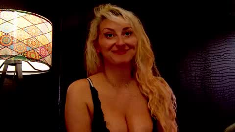 Snapshot of leticiareys chatting on 9, 1, 2026 leticiareys online show from 9, 1, 2026