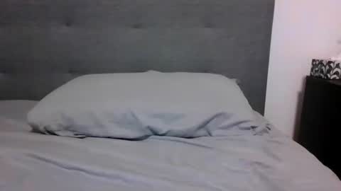 lets_play143 online show from 15, 10, 2025