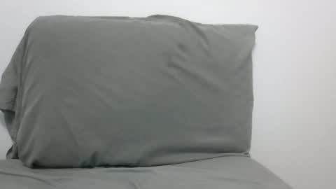 lets_play143 online show from 25, 6, 2026