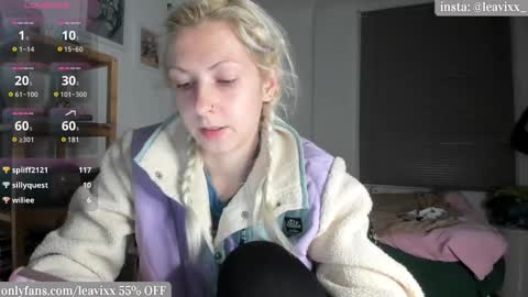 Snapshot of leusee chatting on 11, 3, 2025 LeaVixx online show from 11, 3, 2025