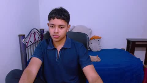 Snapshot of levii_7 chatting on 17, 10, 2025 0600AM-1200PM - online show from 17, 10, 2025